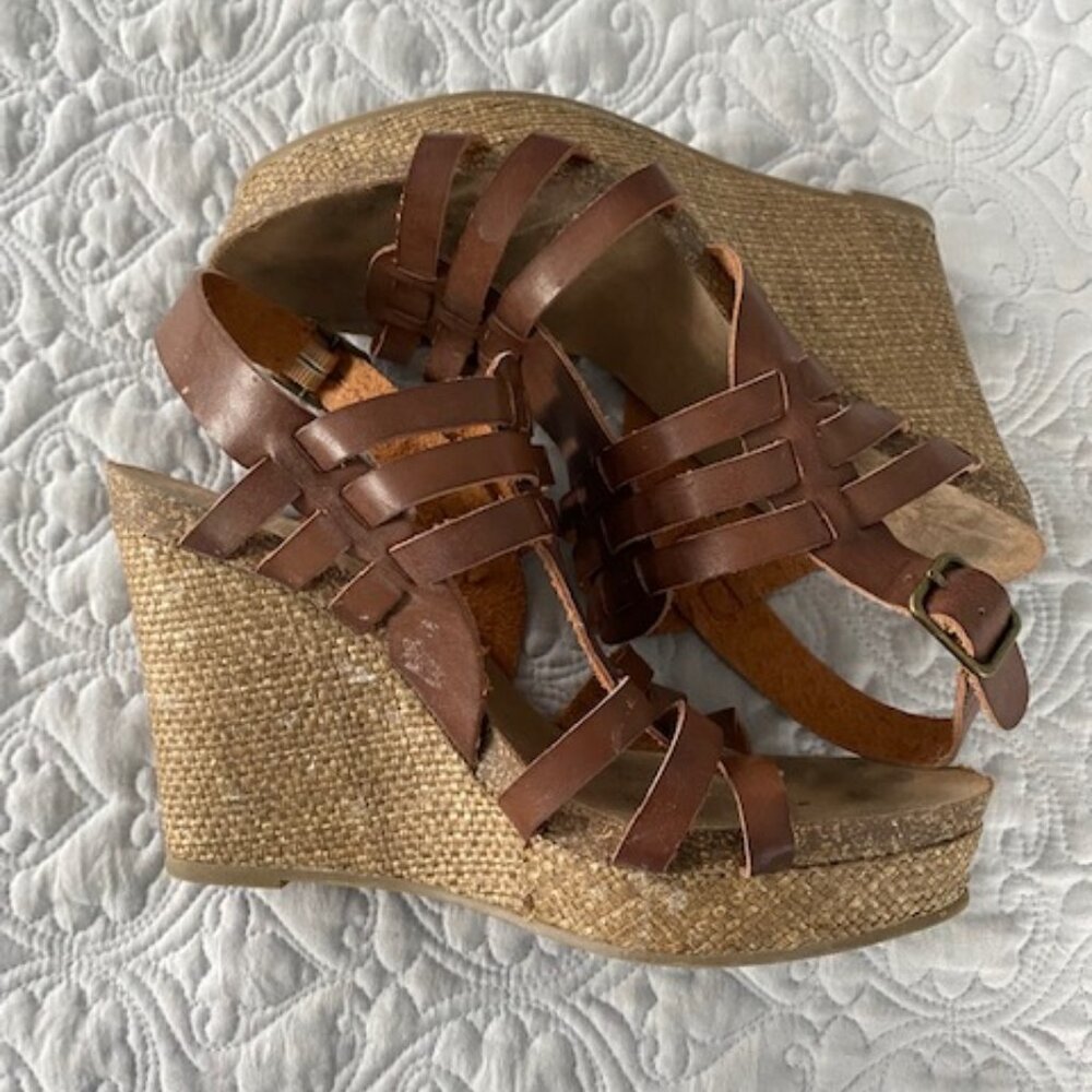 MIA Brown leather wedges sandals Sz 10